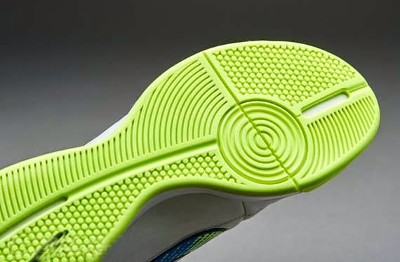 2014 Nike Tiempo Part of Shine through Collection | News ...
Nike Tiempo 2014 Futsal