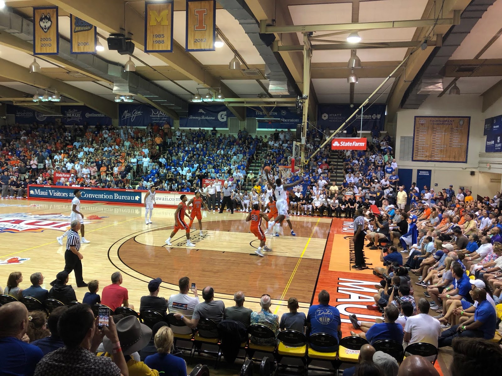 GREAT EATS HAWAII MAUI INVITATIONAL BASKETBALL TOURNAMENT
