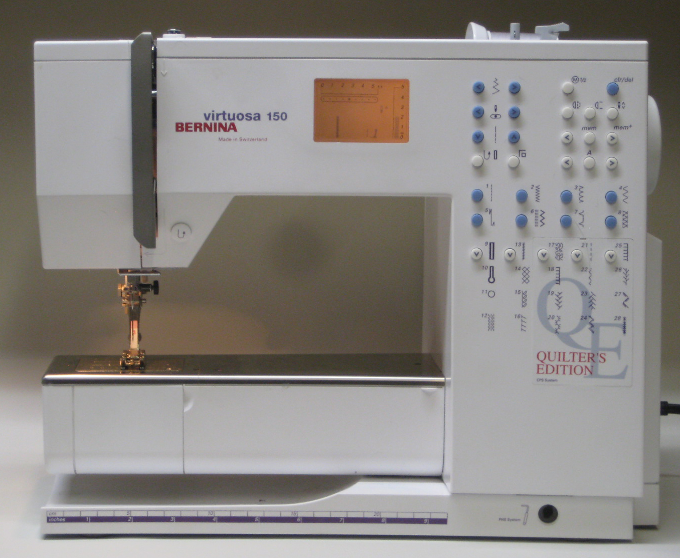 MI Vintage Sewing Machines Bernina Virtuosa 150 QE