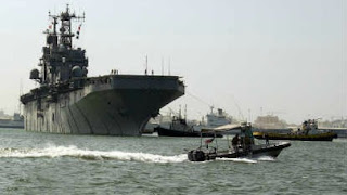 EUA planejam base militar flutuante próximo ao Estreito de Ormuz