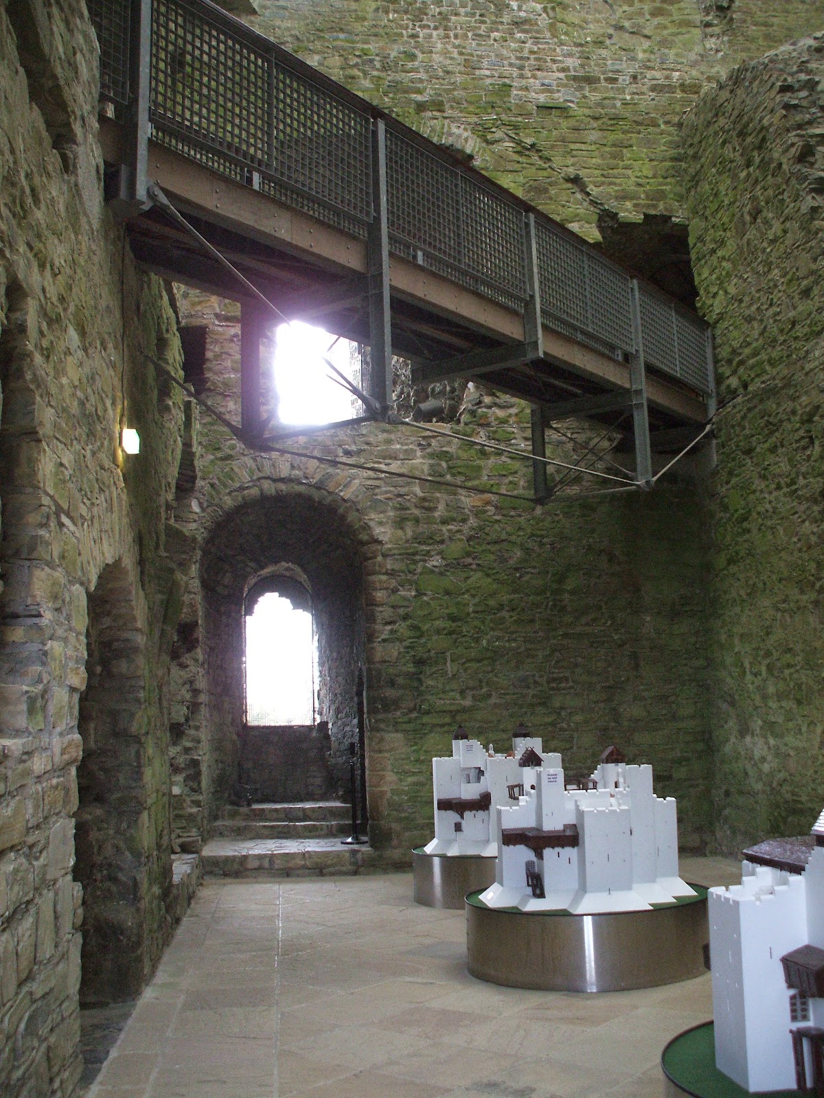 The OnLine Buzzletter Ireland Trip Part 11 Storming Trim Castle