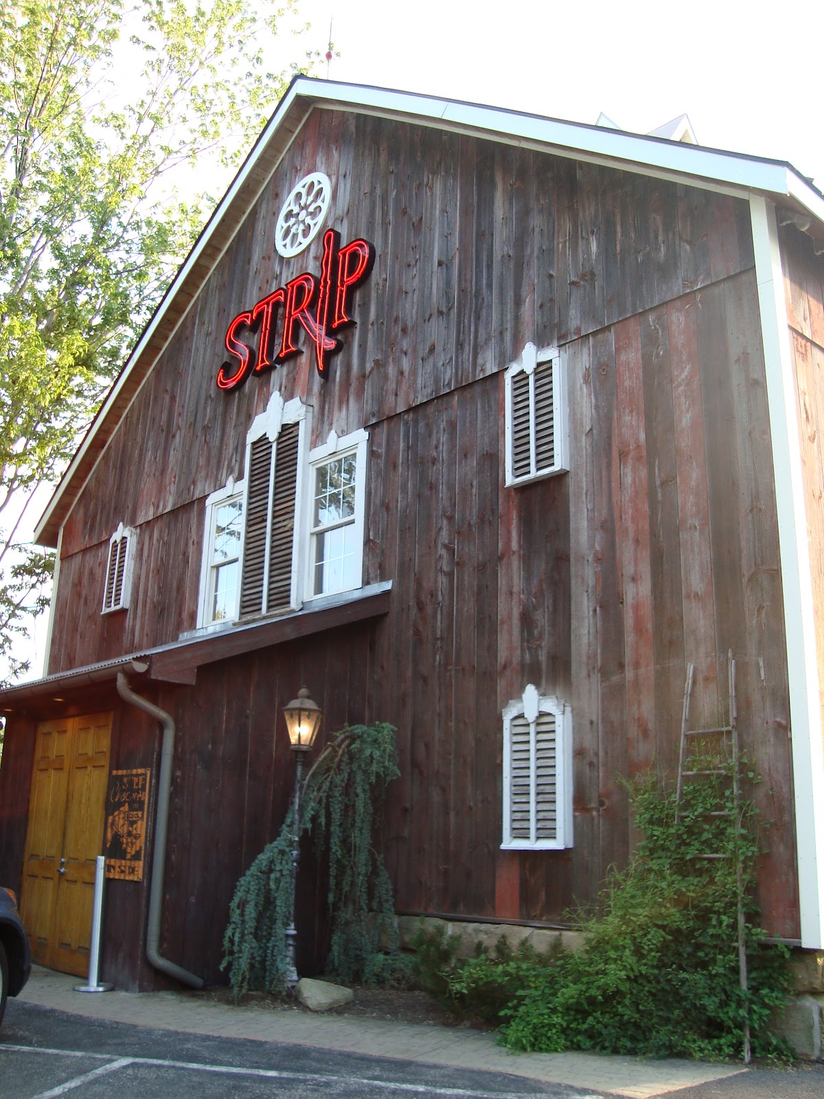 Guest Post The Strip Restaurant by Clue into Cleveland Eat*Drink