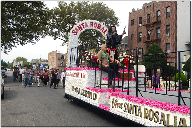 Il Regno A Look at the 2013 Feast of Santa Rosalia in Bensonhurst