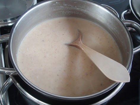 Crema de avellanas al baño maría