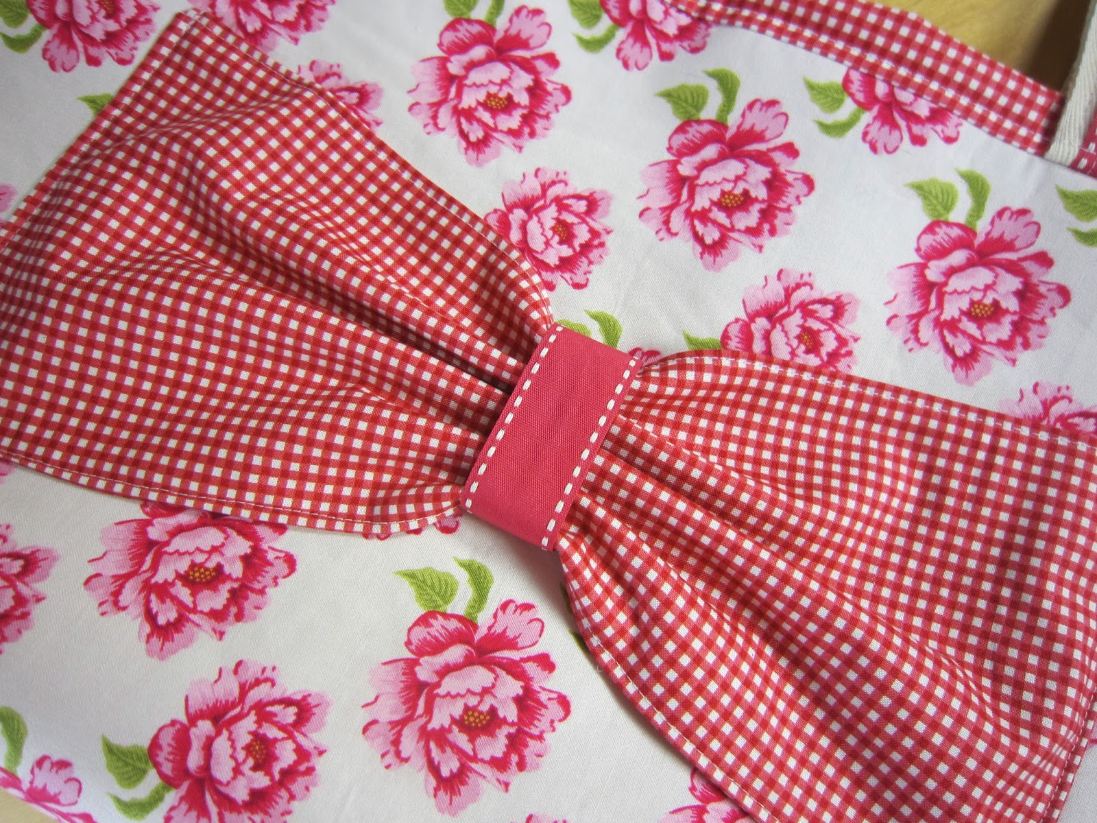 Sew What? by Debbie Shore Bow tote bag