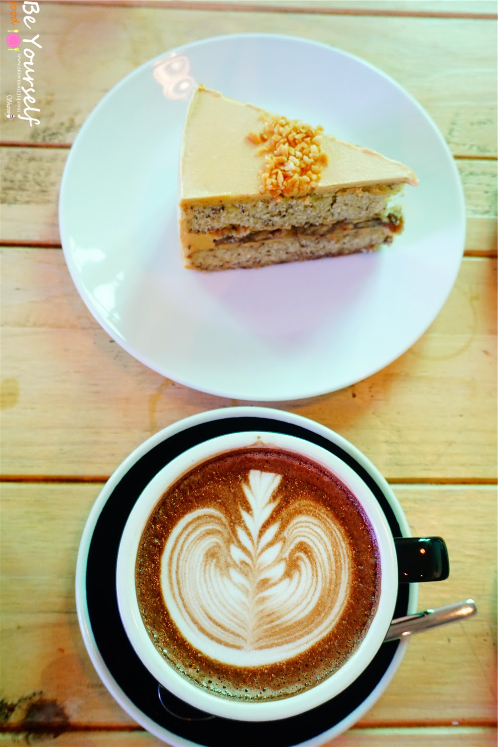 VCR Cafe Jalan Galloway Snowman · Sharing