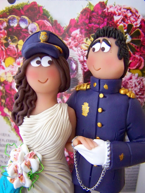 Figuras personalizadas  novio uniforme de gala policia nacional laura guarnieri