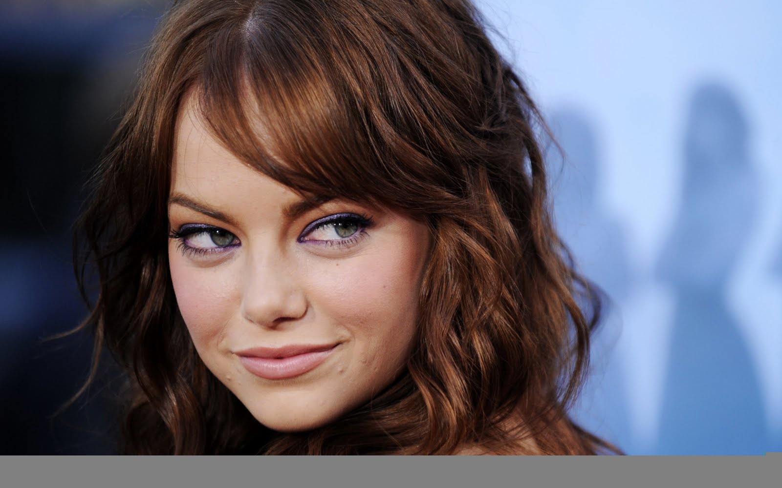 http://2.bp.blogspot.com/--cFPIR7EZBs/TiBf-mzlL-I/AAAAAAAAALM/j9aSXXE7khM/s1600/emma_stone_1920_1200_may152009.jpg