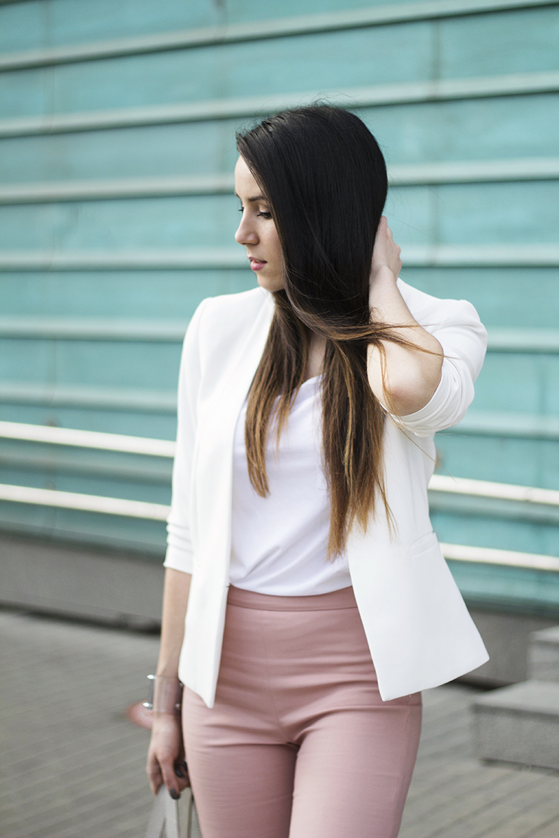 dusty pink and white outfits