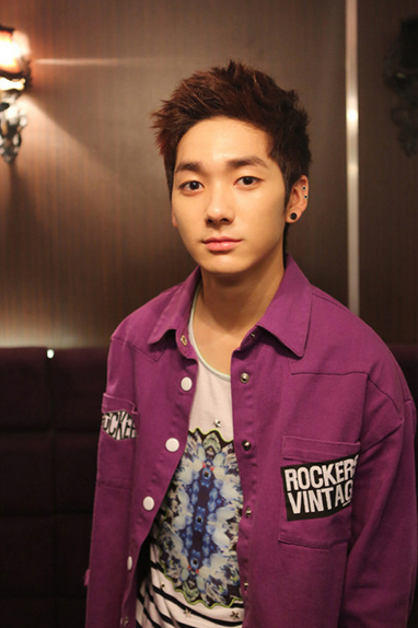 WE L.O.Λ.E NU'EST!: [OFFICIAL] 130906 Rising Idol: NU'EST Aron