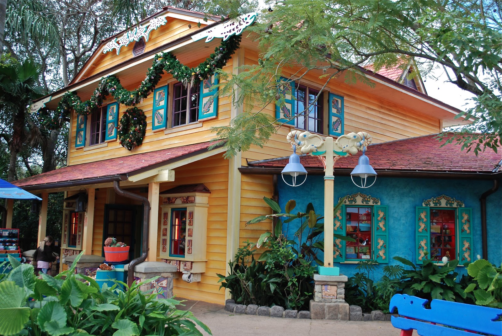 BLUE SKY AHEAD: Sites around Animal Kingdom