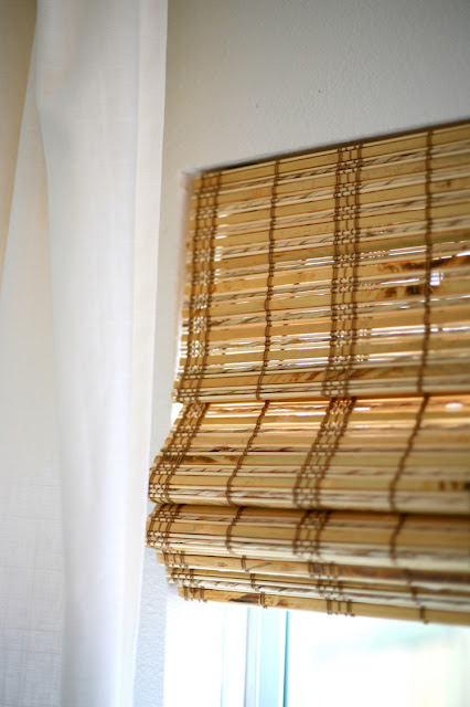Tấm mành tre xinh đẹp cùng họa tiết thổ cẩm độc lạ Tấm mành tre xinh đẹp cùng họa tiết thổ cẩm độc lạ