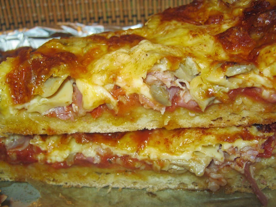 Pizza cu blat crocant