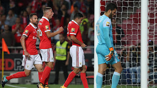 Futbol sadece Taraftarium24 kanalinda izleniyor Futbol sadece Taraftarium24 kanalinda izleniyor