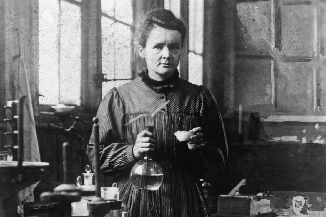 Escribiendo al atardecer DESCRIPCIÓN DEL LABORATORIO DE MARIE CURIE Escribiendo al atardecer DESCRIPCIÓN DEL LABORATORIO DE MARIE CURIE