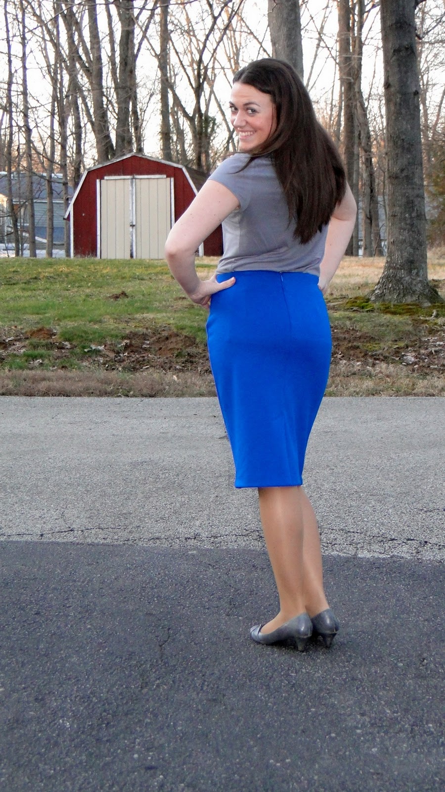 Fashion/Styles With Carrington How Pencil Skirts should be worn