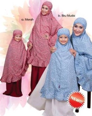 inilah tempat wisata indonesia MukenaTatuis ibu dan anak yang serasi