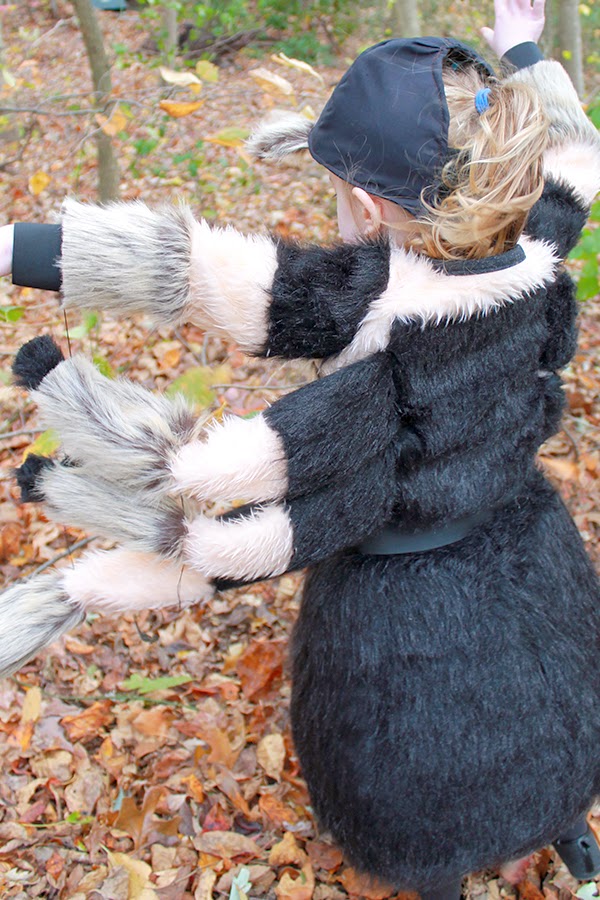 Hairy Tarantula Halloween Costume: uses foam for shape so this spider costume is flexible and comfortable. | The Inspired Wren