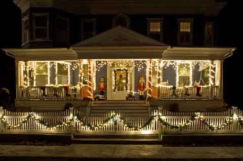 Exterior christmas lighting ideas pictures,photos,wallpapers,images ...