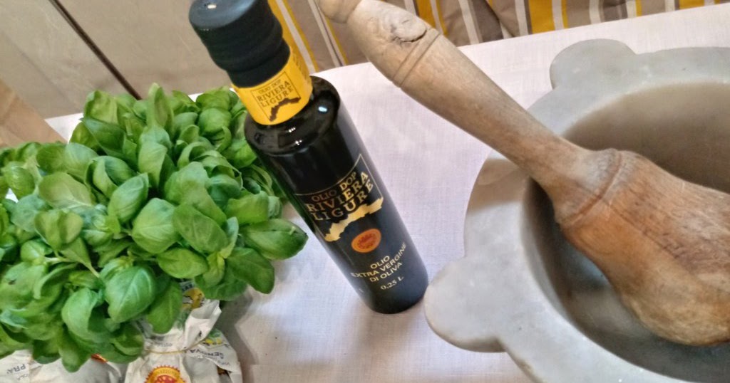 Teaching Italy! Pesto di basilico al mortaio storia e ricetta