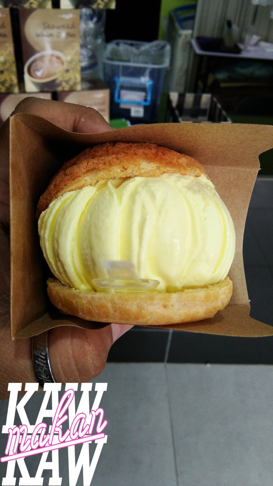 MakanKawKaw HOKKAIDO ICE CREAM PUFF IPOH