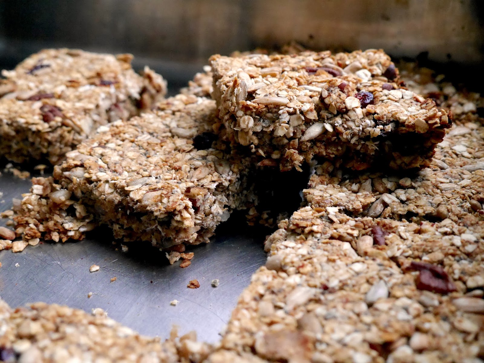 Currently Eating Date and Oat Granola Bars A Beautiful Zen