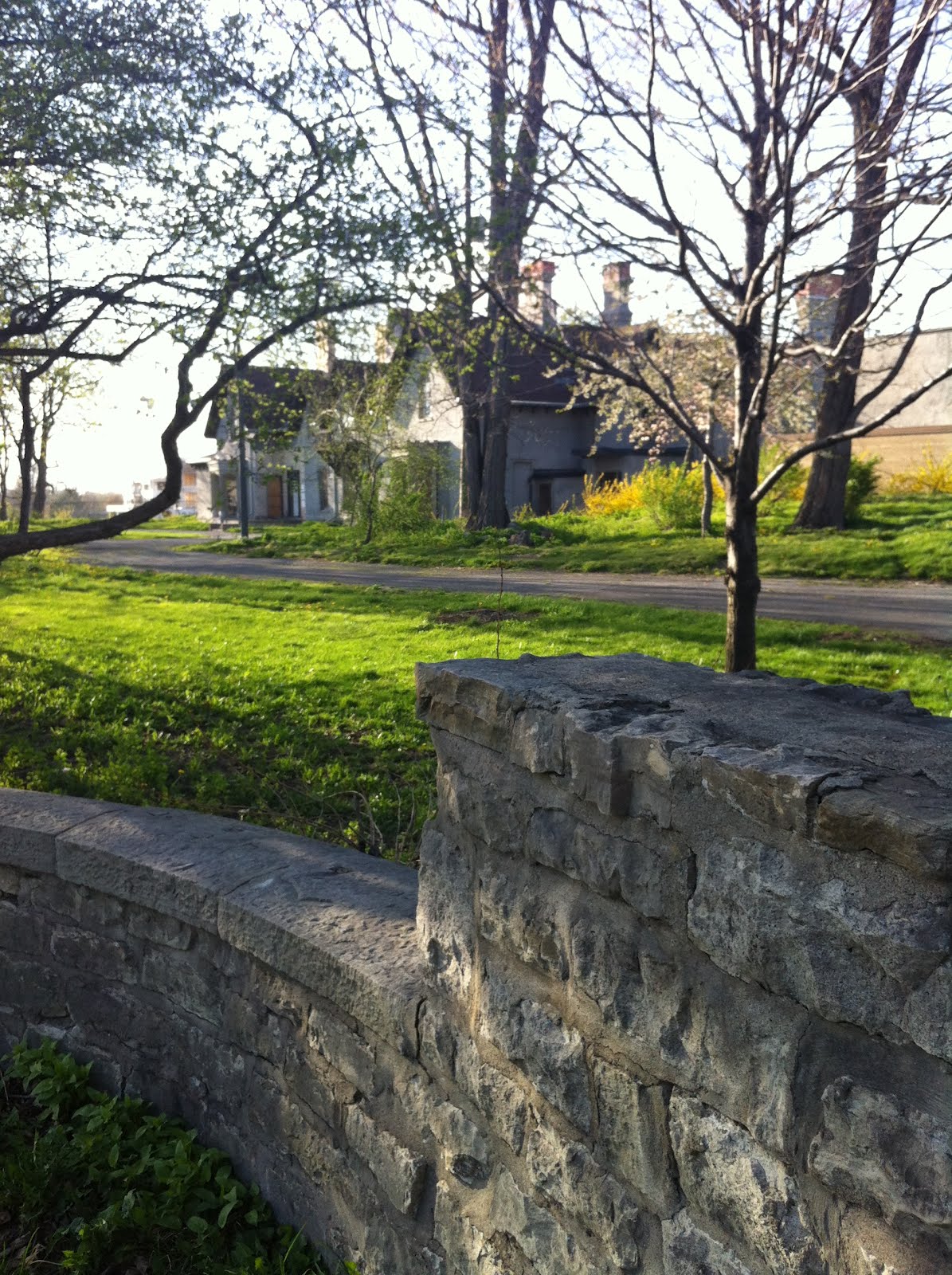 at10paces Auchmar House