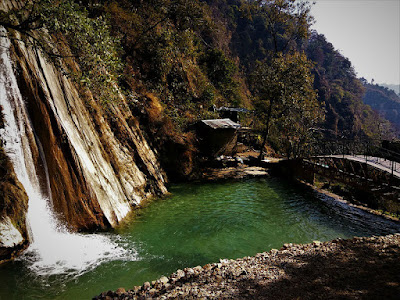 cheapest trip rishikesh girl gang