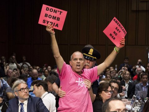 Code Pink Unjuk Rasa Anti-Serangan AS ke Suriah