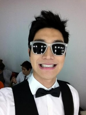 https://2.bp.blogspot.com/--gb7pYHxQPo/TxfTpxp1nEI/AAAAAAAAH1U/SZS8YDuFlSE/s400/siwon-goofy-smile-299x400.jpg