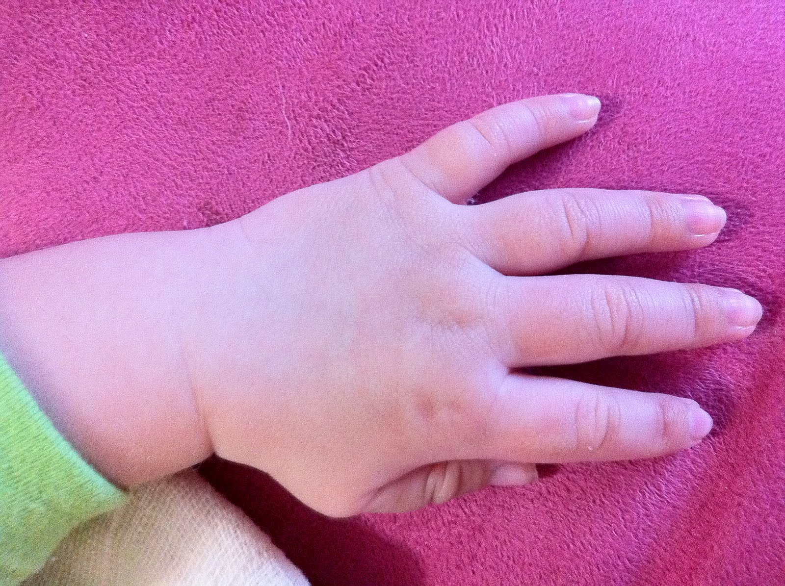 Cartman Matthew Lee I do have such long fingers.. ;p