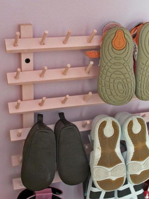 25 ideas para organizar los zapatos en tu hogar