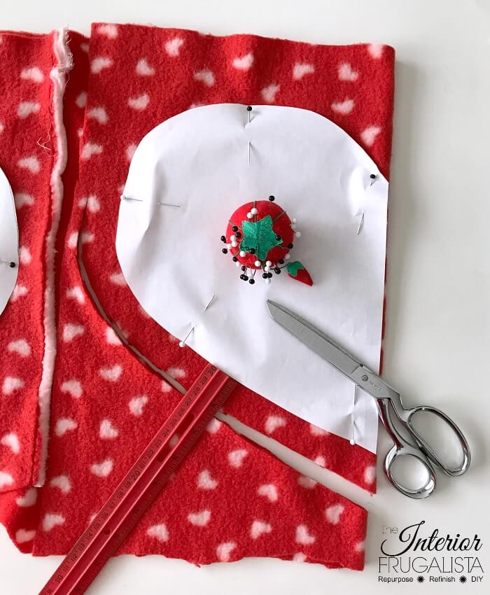 Easy DIY Fleece Valentine Heart Pillow Interior Frugalista