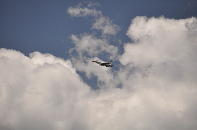 US Air Force Thunderbirds 2016 AFA Air Force Academy flyover coloradoviews.filminspector.com