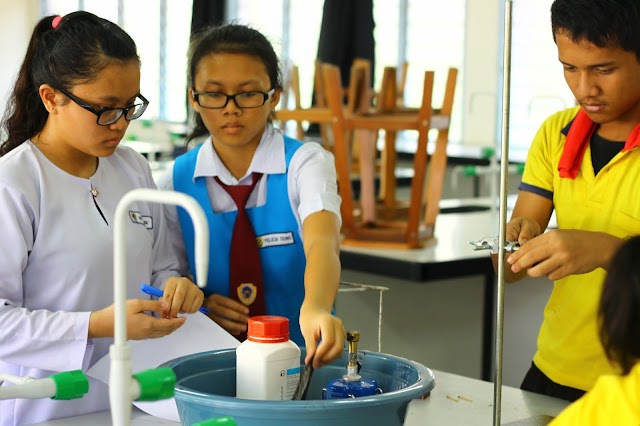 4 Aktiviti Menarik Panitia Kimia Sempena Bulan Sains dan Matematik