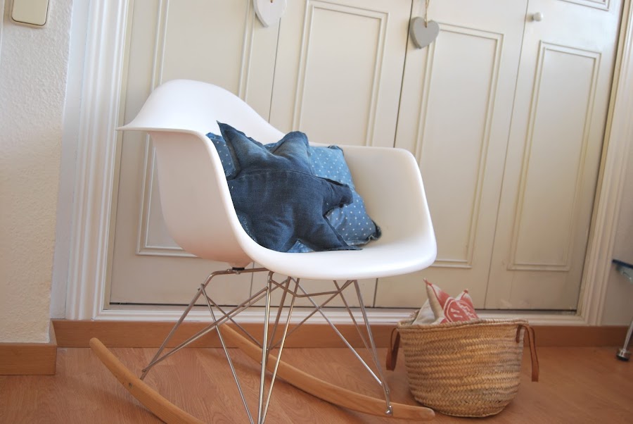 cómo hacer cojines con vaqueros gastados