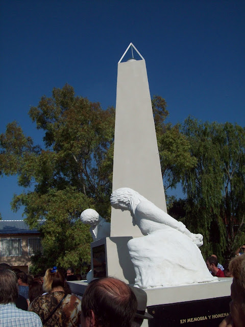 Monumento a los desaparecidos  en Monte Grande