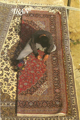 Postcard A La Carte: Iran - Carpet Reparing in Kashan