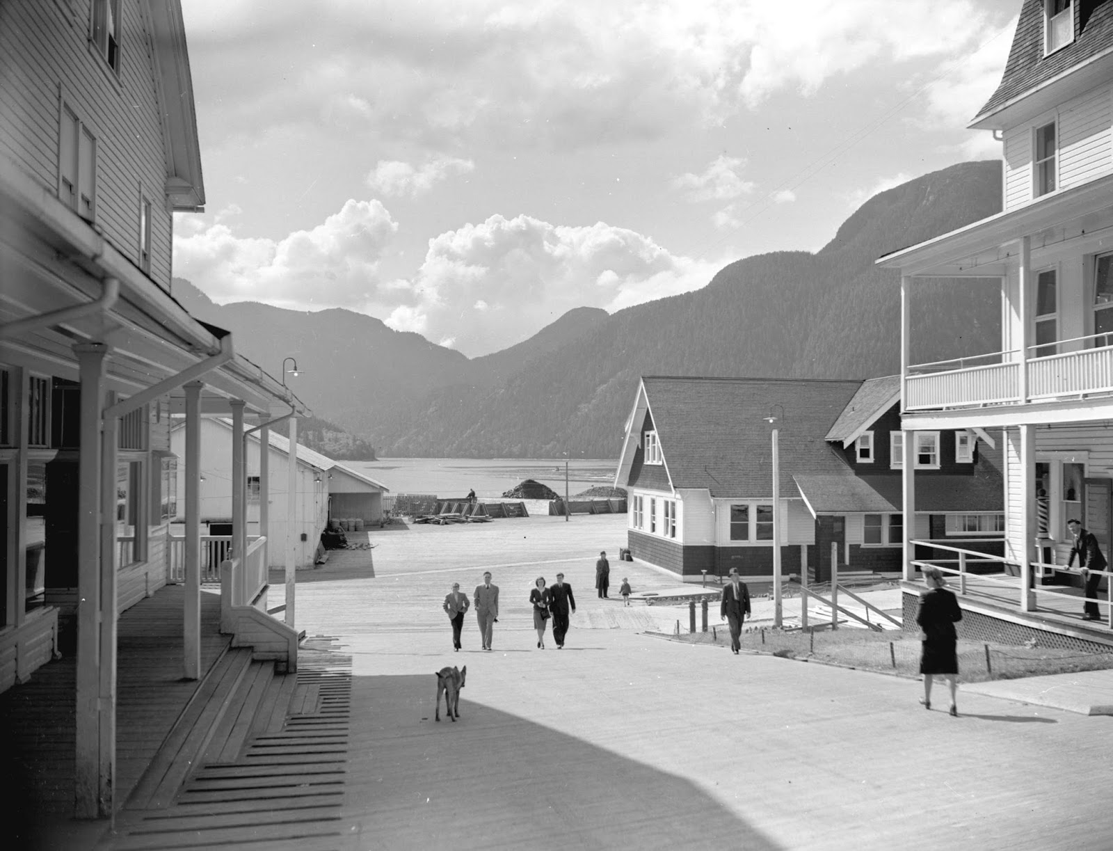 websit Ocean Falls, B.C.