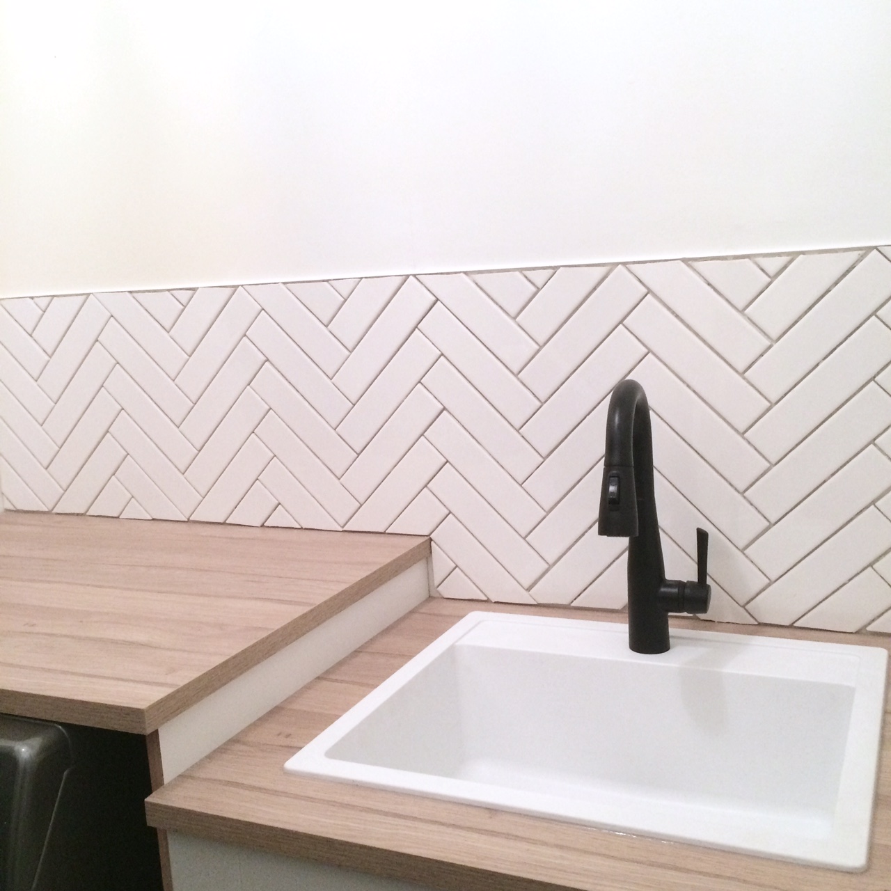 How to install a herringbone backsplash Harlow & Thistle