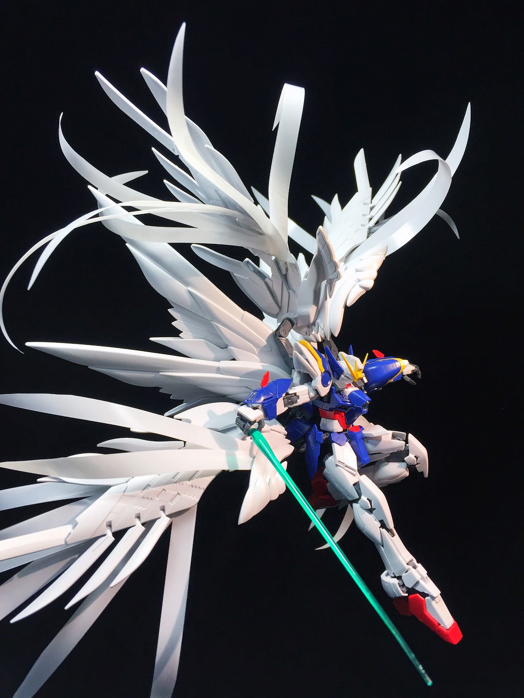 Custom Build RG 1/144 Wing Zero Custom EW + Custom Feather Effects