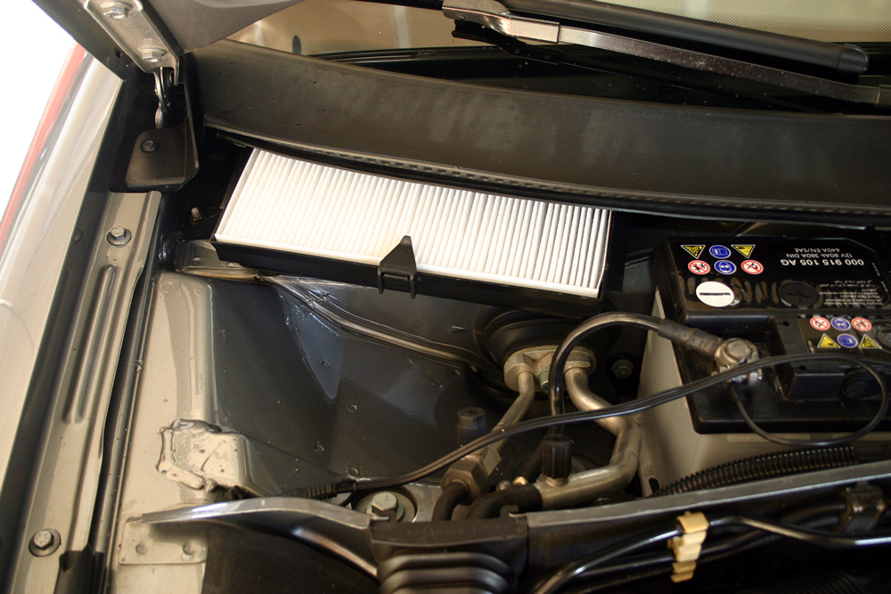 The Car Hobby My Garage Passat W8 Cabin Air Filter Replacement