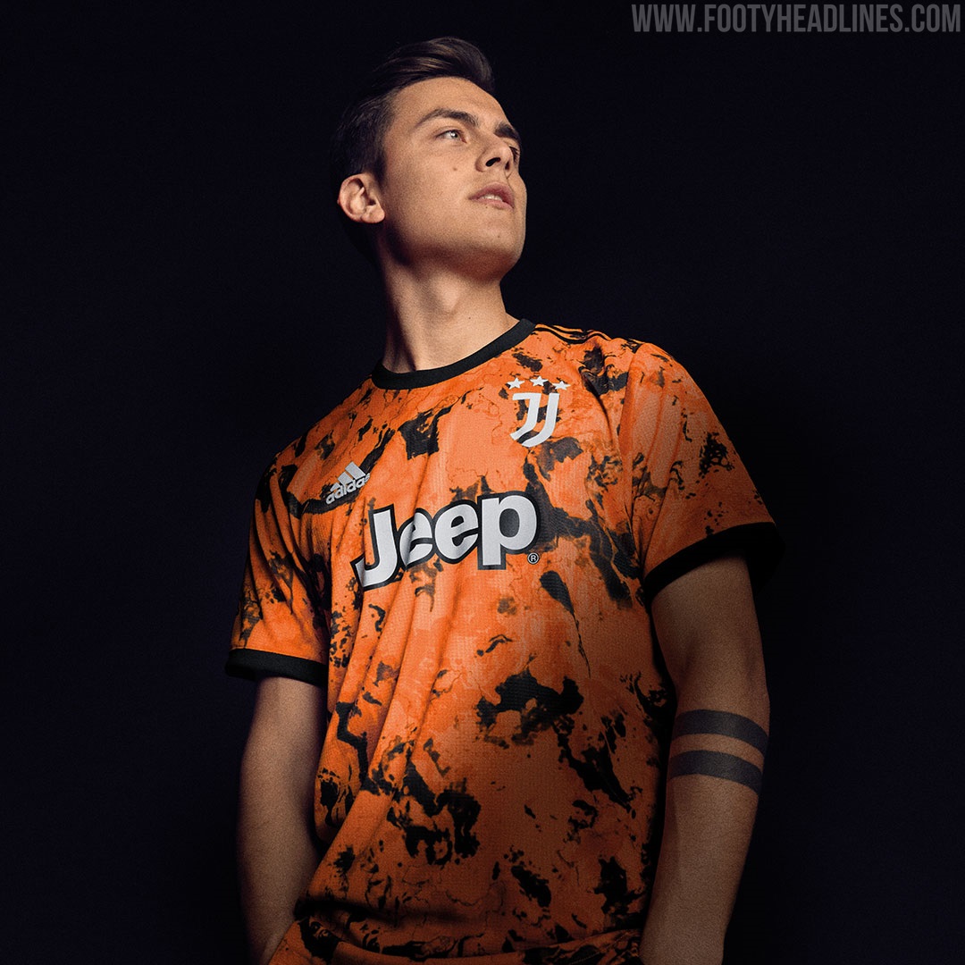 juventus kit orange