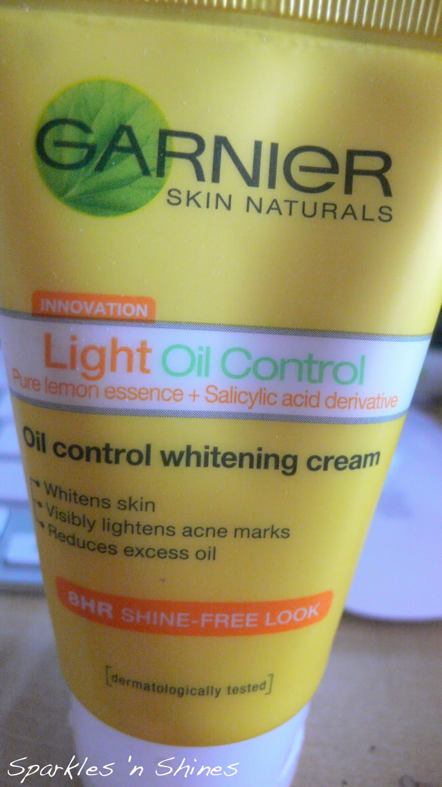 Garnier Skins Natural Light Control Oil Cream Sparkles&Shines