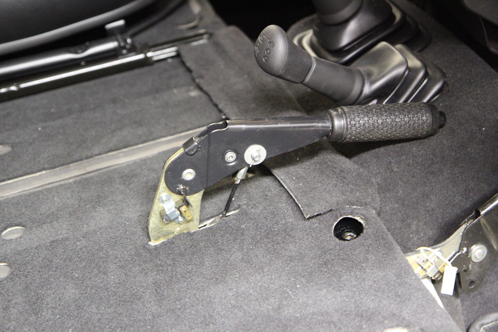 Defender 90 XS Repositioned Hand Brake Lever