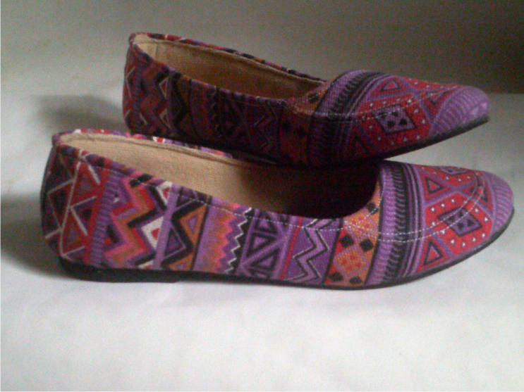 Model sepatu batik wanita murah terbaru