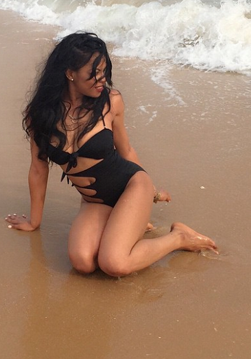 4 Designer Yvonne Nwosu shows off bikini body as she spends Val's day with pals