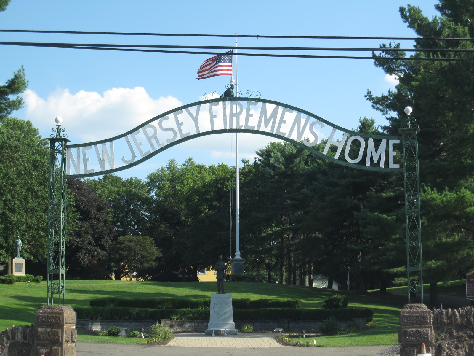 Designer BS Suzanne Dell'Orto and Beth Tondreau talk design. The New