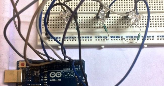Arduino Based 3-Way Traffic Light Controller - Internet of Things