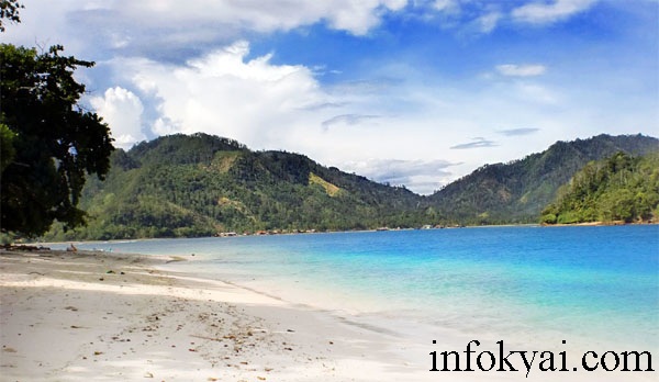 Pantai Tanjung Selaki